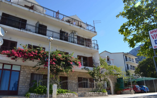Apartment Jozo - 150 m from pebble beach: A2 Gradac, Riviera Makarska