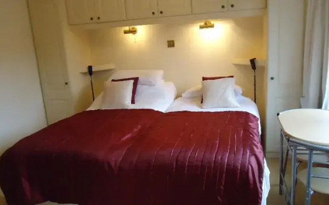 Shocarjen House B & B