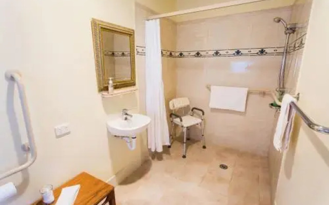 Nazaaray Beach House