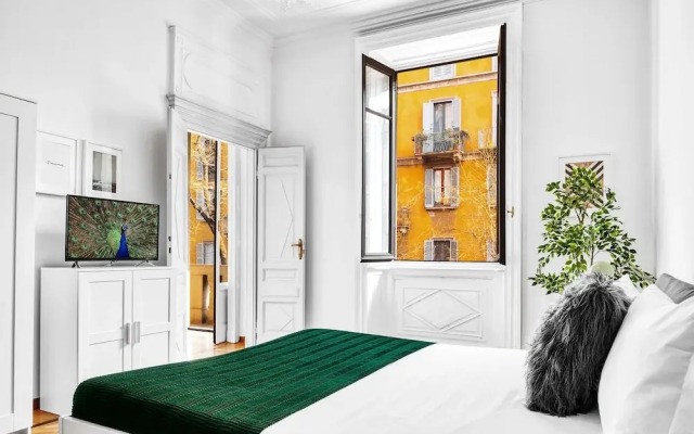 Luxury 2 Bedrooms Home in Milan Center