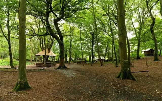 16 'petra' Bell Tent Glamping Anglesey