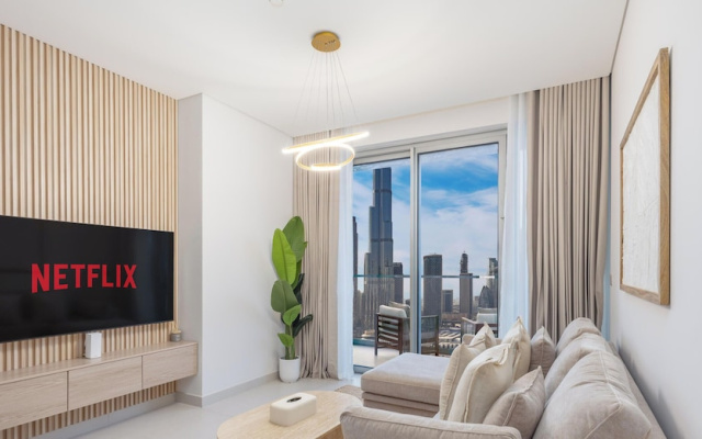 LUX The Vida Burj Khalifa View Suite