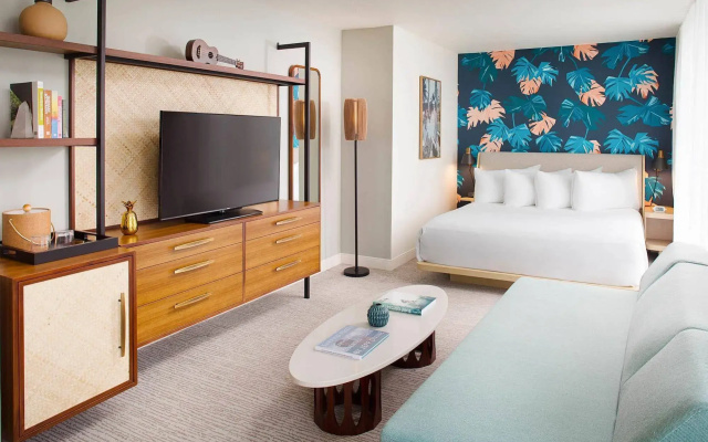 The Laylow Waikiki, Autograph Collection
