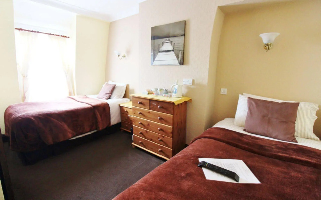 Maluth Lodge