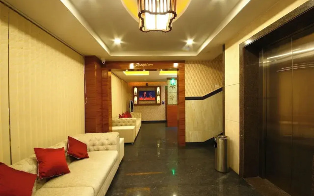 Royal Stay
