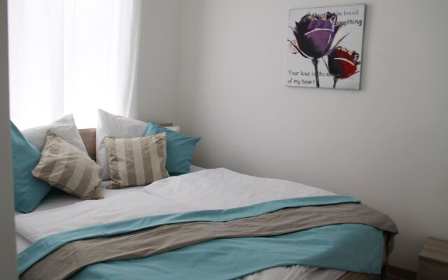 Отель CheckVienna – Apartment Puchsbaumgasse Австрия, Вена - отзывы, цены и фото номеров - забронировать отель CheckVienna – Apartment Puchsbaumgasse онлайн комната для гостей