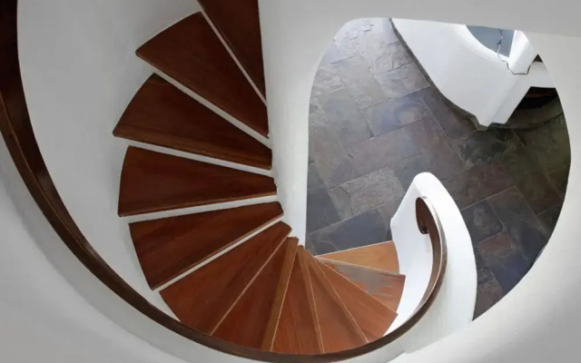 Hermitage-dahn Modern Retreat