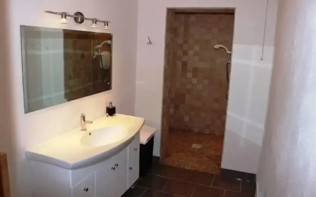 Waterside Cottage, Cashel