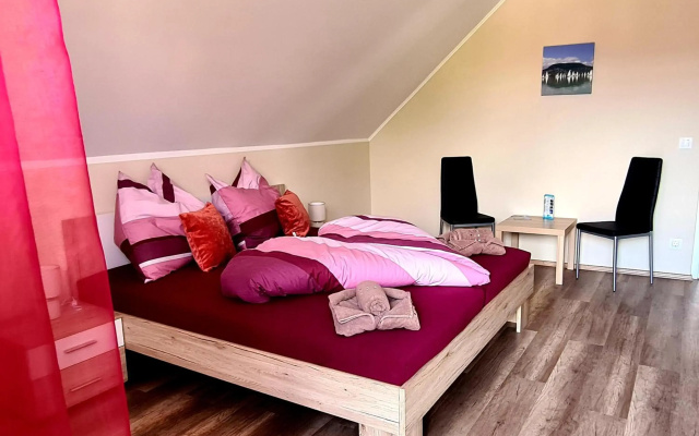 Nap-Hold Apartman