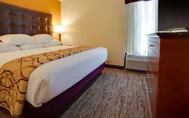 Drury Inn and Suites Terre Haute