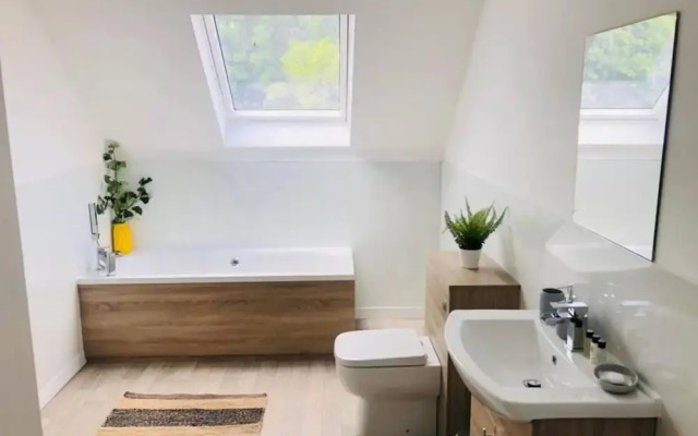 Millennium Gallery 2 Bedroom Space by Belvilla