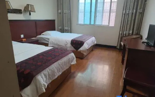 Zhonghua Hotel