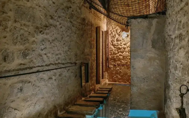 Amalen Suites Adults Only