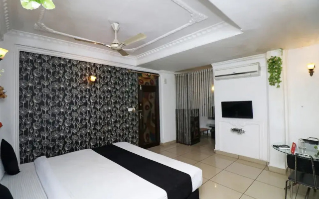 OYO 4549 Hotel Abhilasha