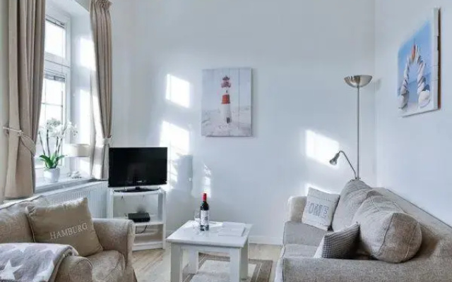 App-6-mit-suedbalkon-in-strandnaher-lage-baederstil-villa-in-wenningstedt-sylt