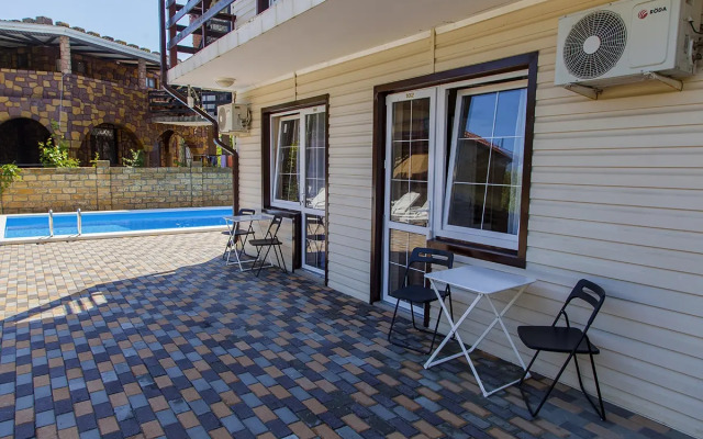 Juzhnyj bereg (Lermontovo)