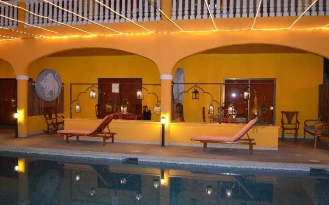 Toro Blanco Resort