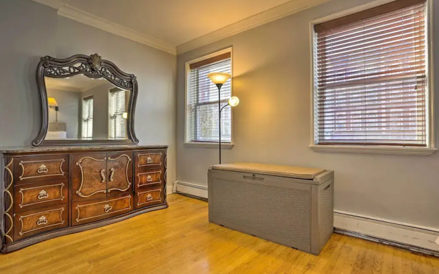 Couples Hub Near Metlife, Walk to Public Transit!