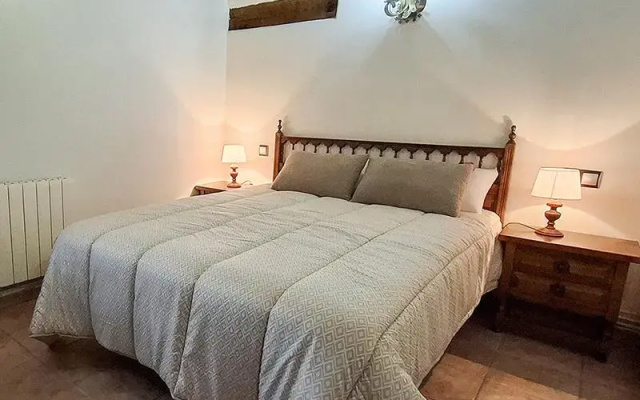 Apartamentos Santillana Mijares 3000