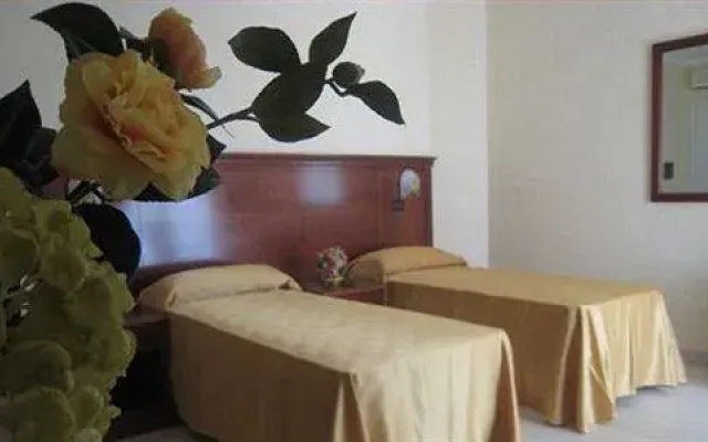 Pino Hotel