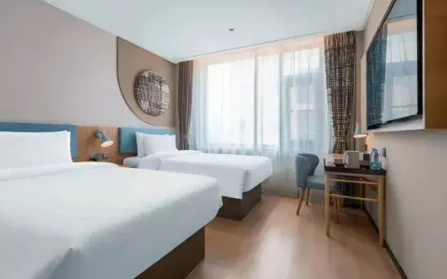 Homeinn · neo (Baoji Hongqi Road Victory Bridge North)