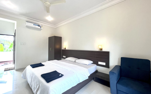 Morjim Sunset Hotel - 300 Meter to Morjim Beach with Pool & Kitchen Apartments