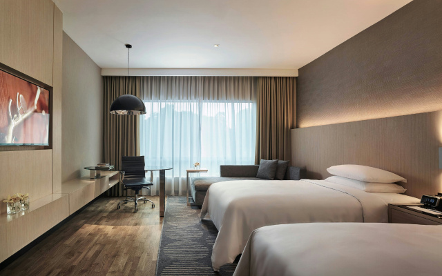 Renaissance Kuala Lumpur Hotel & Convention Centre
