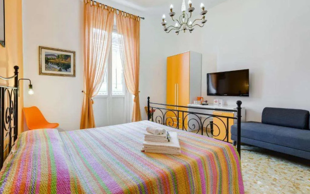 B&B 2 Passi Al Colosseo