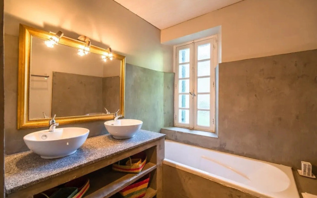 Stone House St Denis With Pool & Views