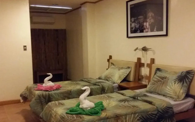 Flamingo Hostel