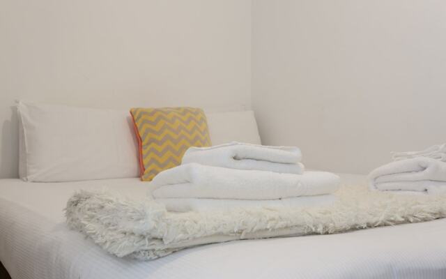 Апартаменты 2 Bed Studio In Holloway комната для гостей