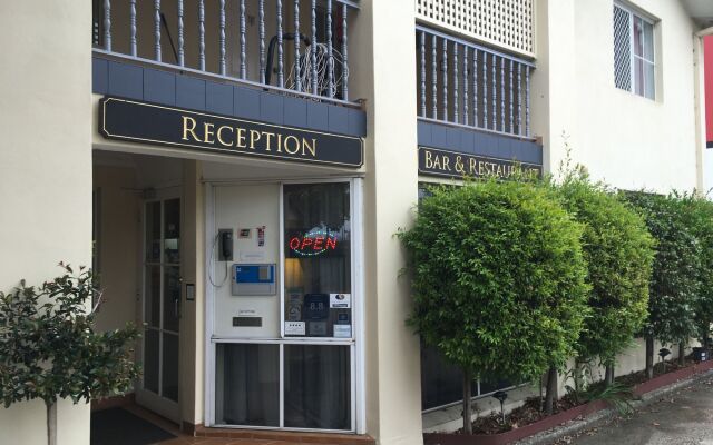 Comfort Inn Suites Georgian In Albury Australia From 98