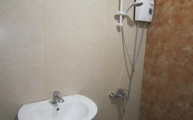Plaza Maria Luisa Suites Inn