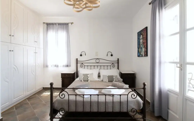 Sea Lilies Suites