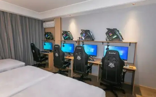 123 Hotel