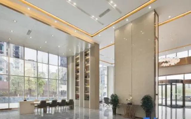 Lifeng Impression Hotel (Peng'an Yipin World Branch)