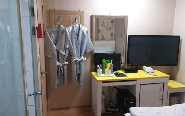 U&I Hotel in Guri