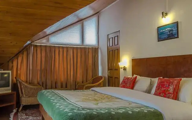 Hotel Shangri-La Regency