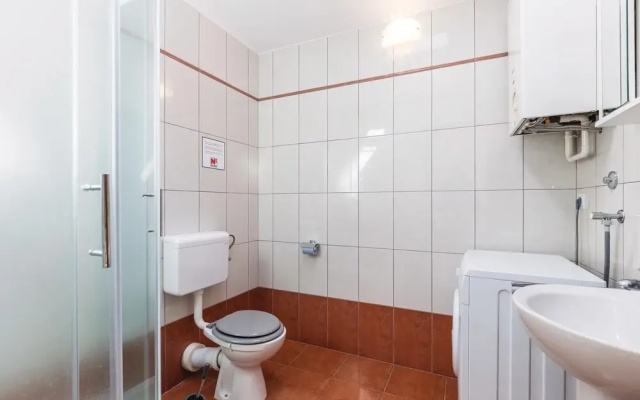 Awesome Home in Banjole With Wifi and 1 Bedrooms