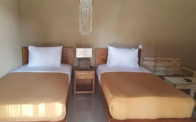 Nusa Majesty Bungalow