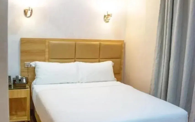 Sami Hotel