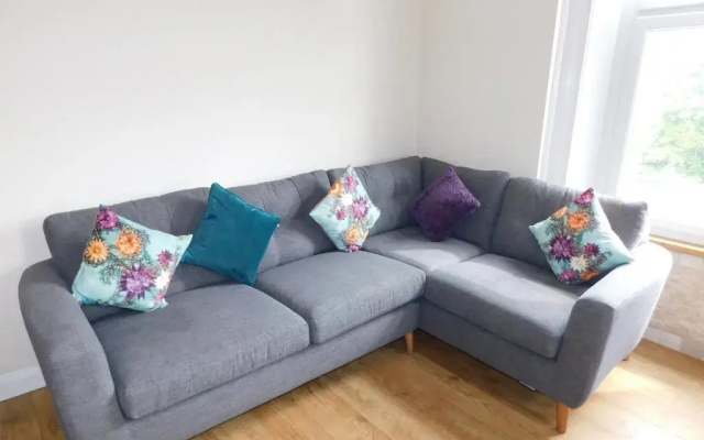 Kingsway Apartment