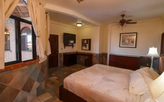 Casa Fibba 4 BR by Casago