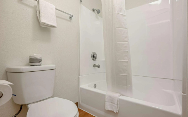 Motel 6 Temecula, CA - Historic Old Town