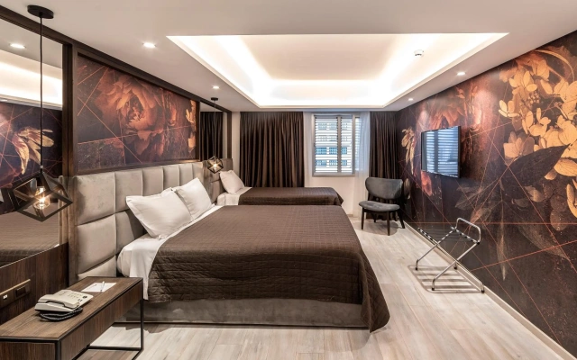 Almond Business Hotel