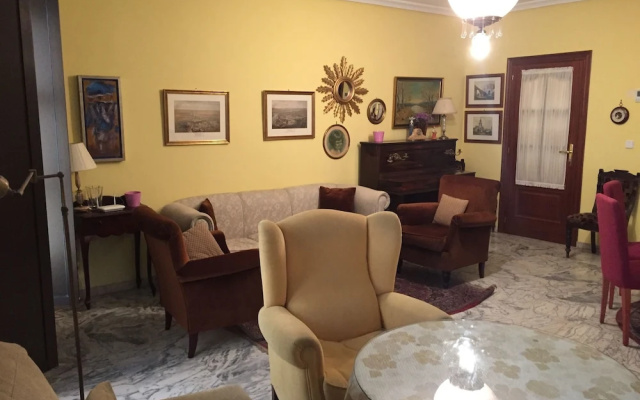 Alfalfa Deluxe Suite by Valcambre