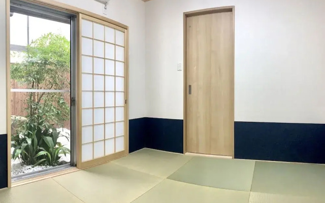 Hanazonominami Apartment 202