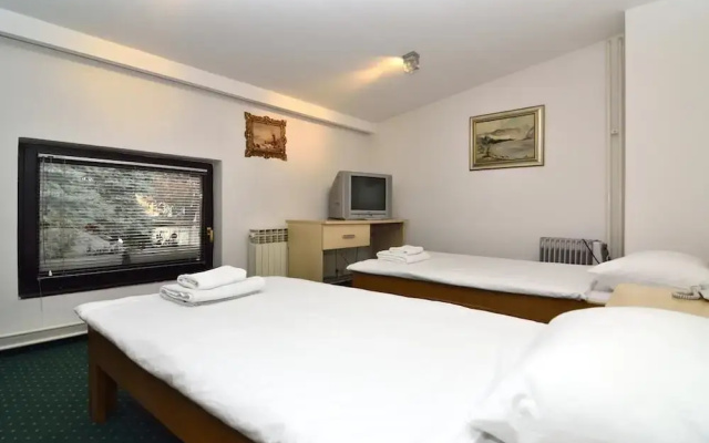 Motel Mejdan