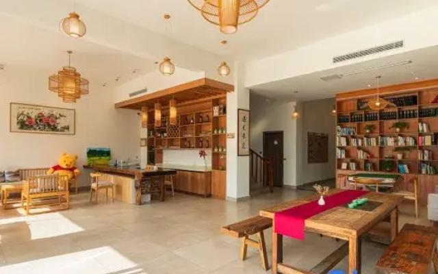 Yangshuo Yuchishe Homestay (Yulonghe Zhuyu Drifting Jinlong Bridge Wharf)