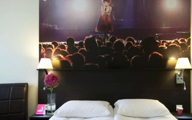 Отель Comfort LT - Rock 'n' Roll Vilnius